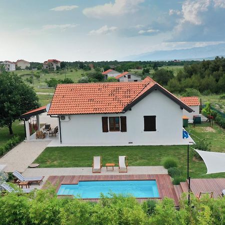 Villa Ena With Pool & Jacuzzi Donji Kasic Exteriér fotografie