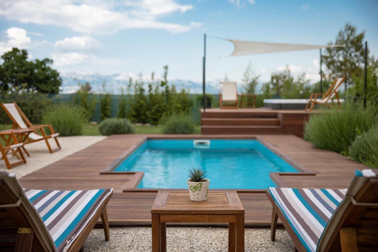 Villa Ena With Pool & Jacuzzi Donji Kasic Exteriér fotografie